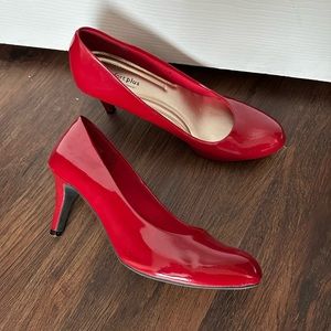 Red Heels - Comfort Plus brand